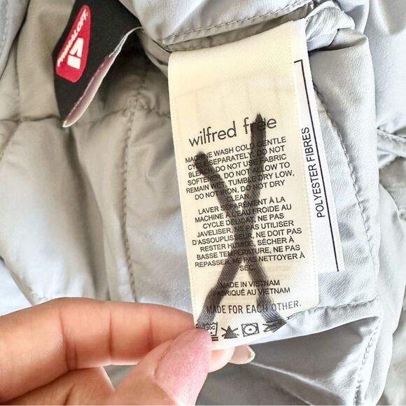 Aritzia Wilfred Free The Ganna Insulated Shirt Jacket in Blue Size XL - Picture 8 of 10